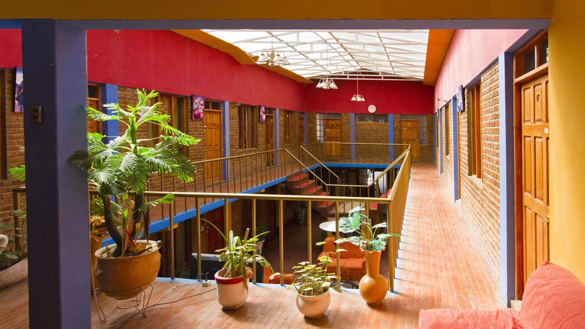 Tonito Hotel Uyuni Exterior photo